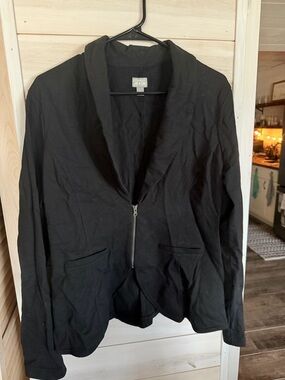 Black Women's Zip Front Jacket - Unbranded